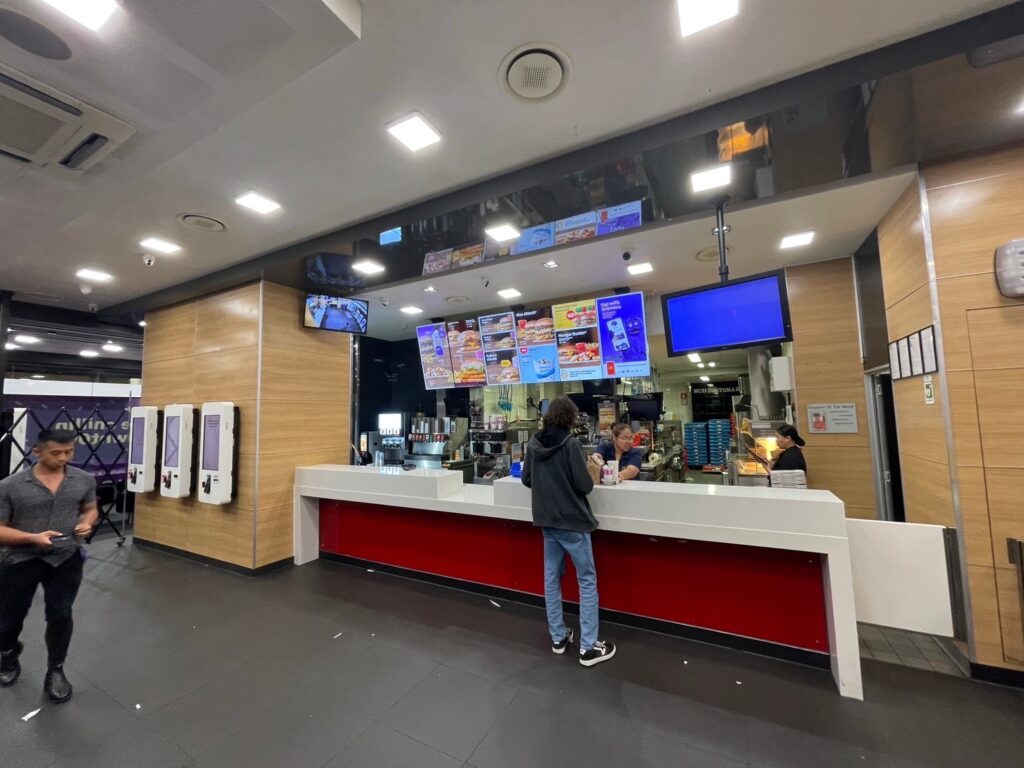 マクドナルド店頭