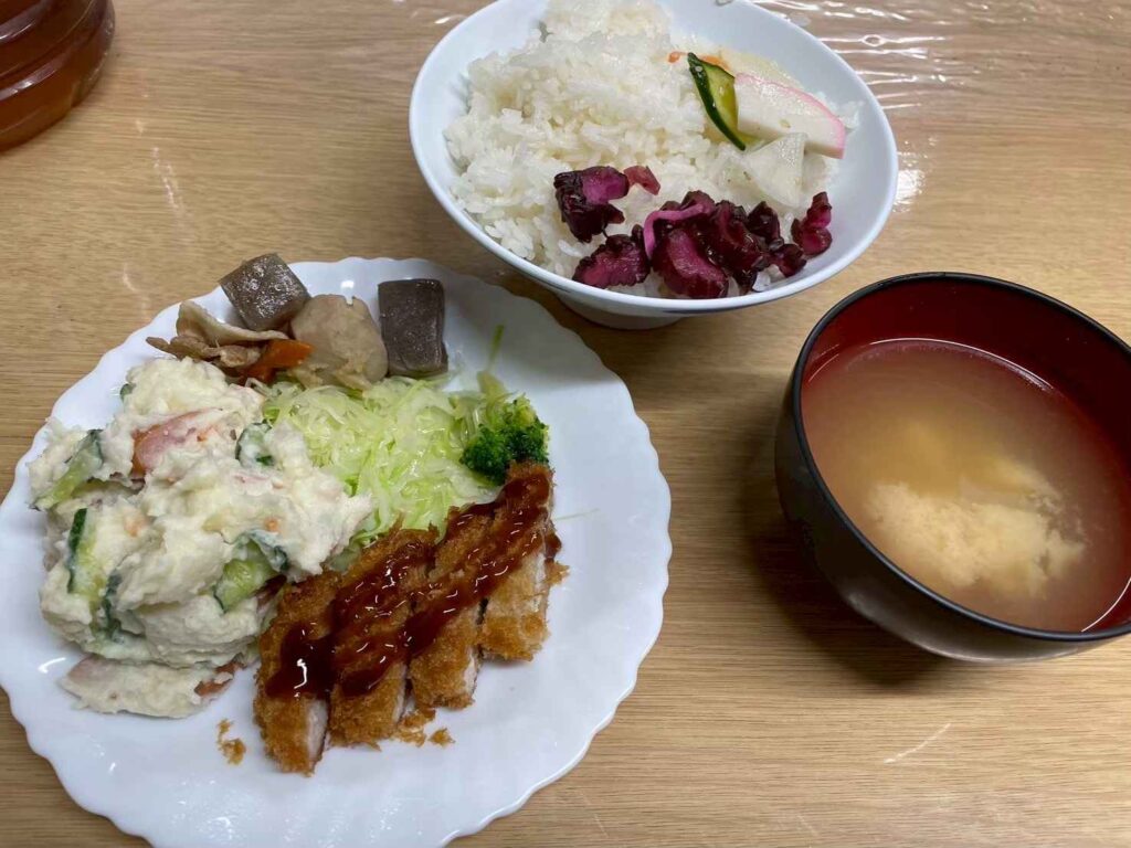 賄い1